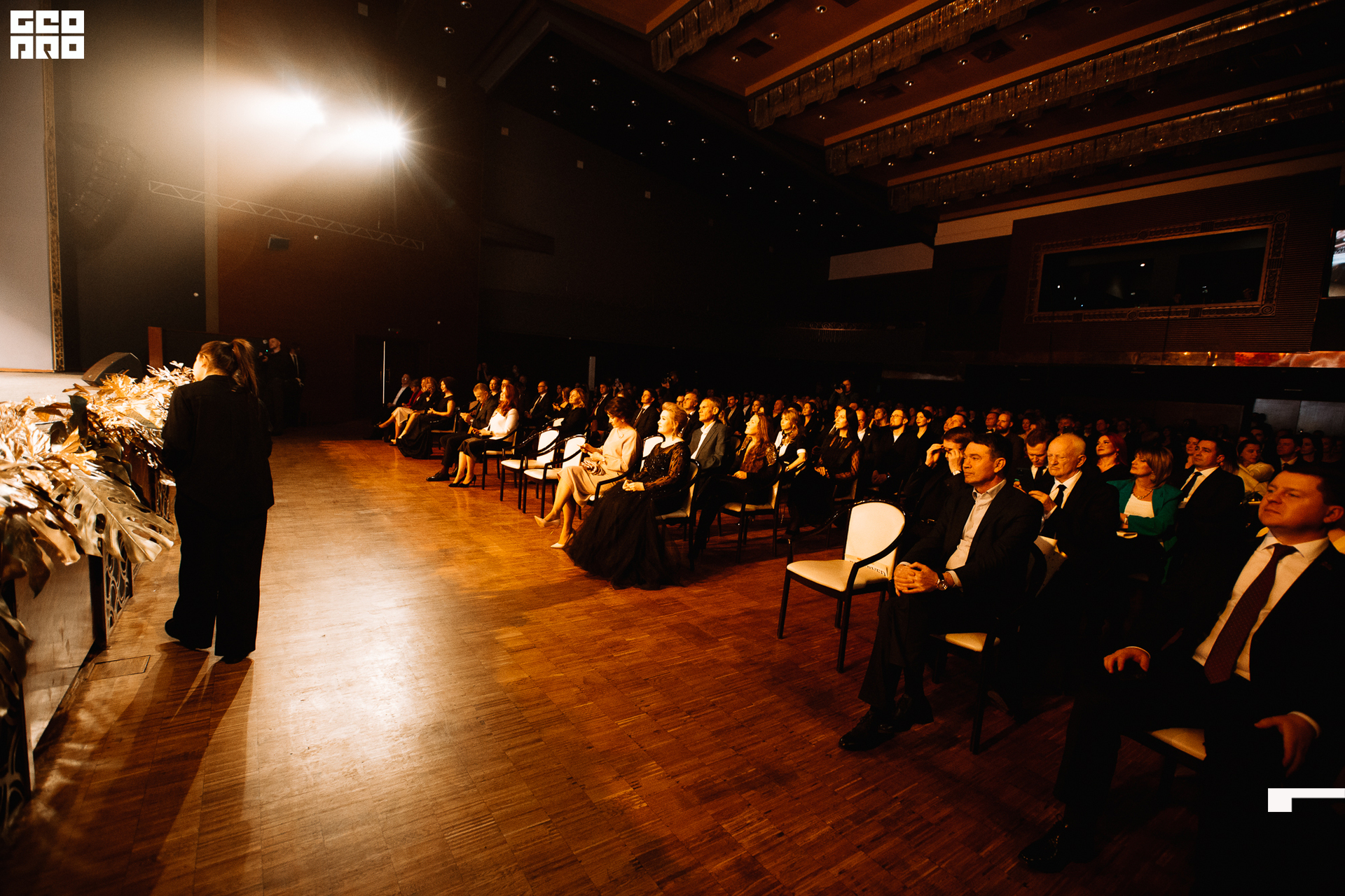 336_21-12-09 ISAEVA KASHIN SHVETS.jpg