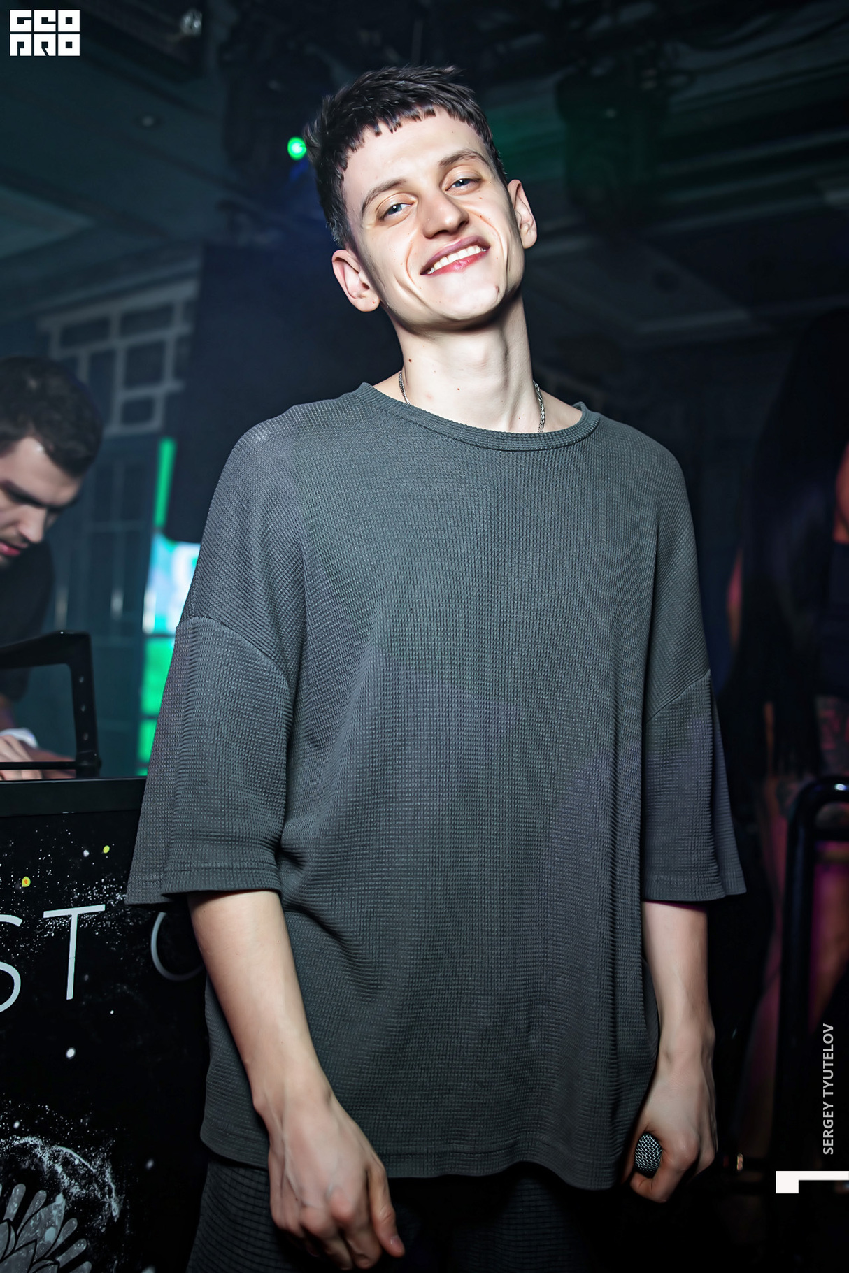 Friday party 27