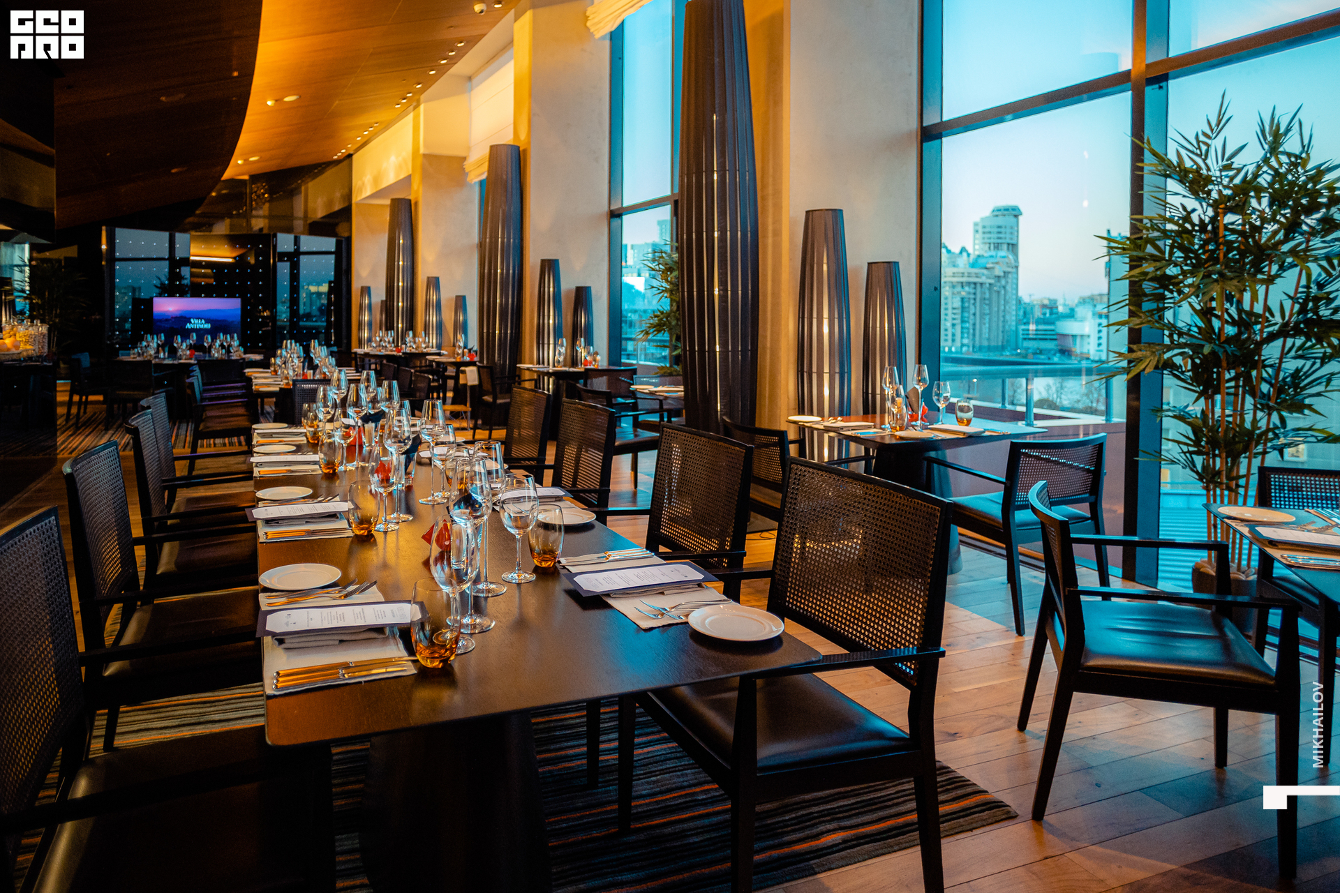 005-08-10-2021-16-14-Hyatt - Mikhaiov - 2560.jpg