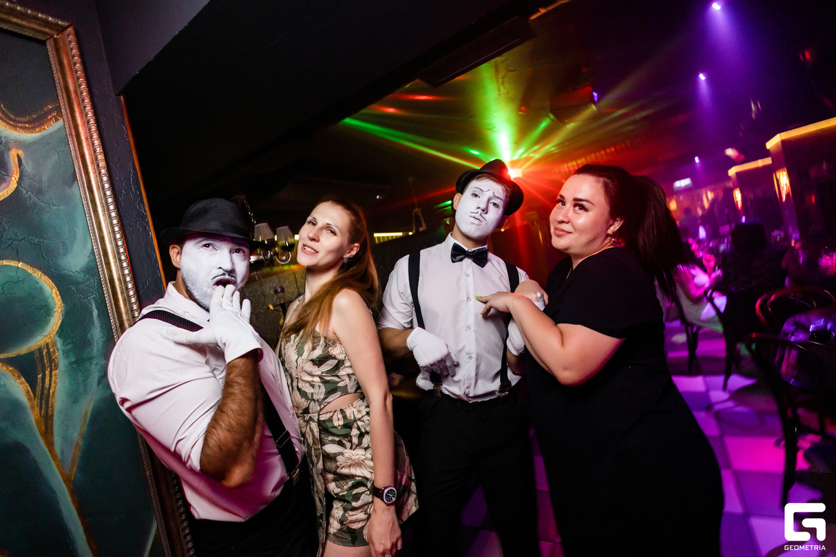 Saturday party 14