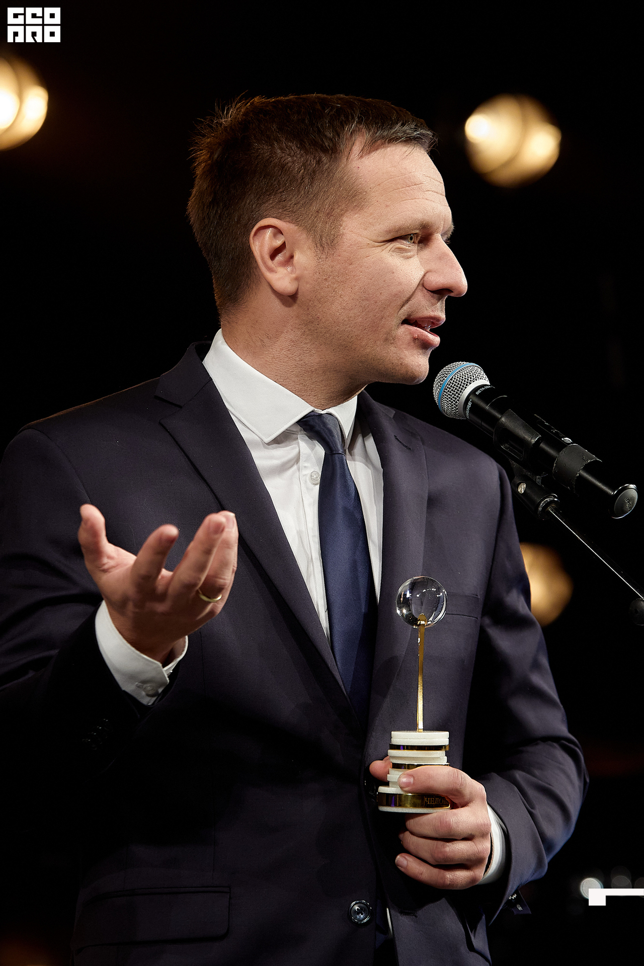 313_21-12-09 ISAEVA KASHIN SHVETS.jpg