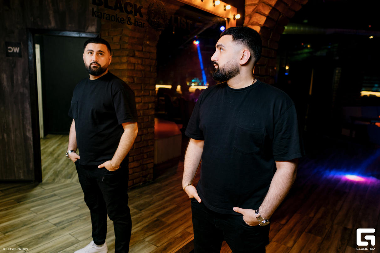 Пятница в караоке Black List 17