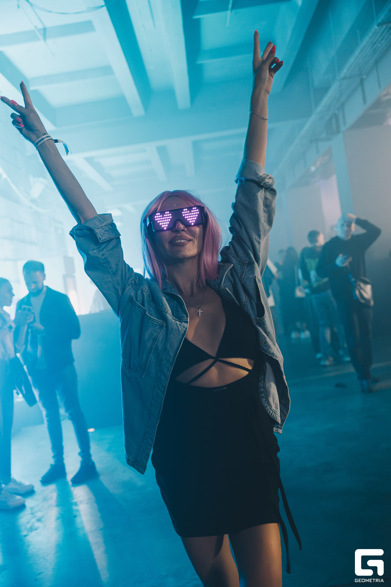 np-301-пари ночь0202.jpg