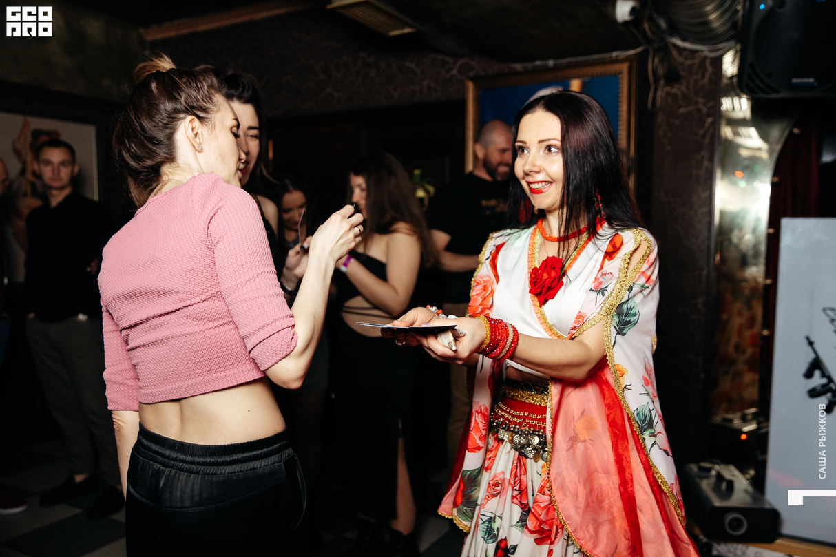 Friday party 30