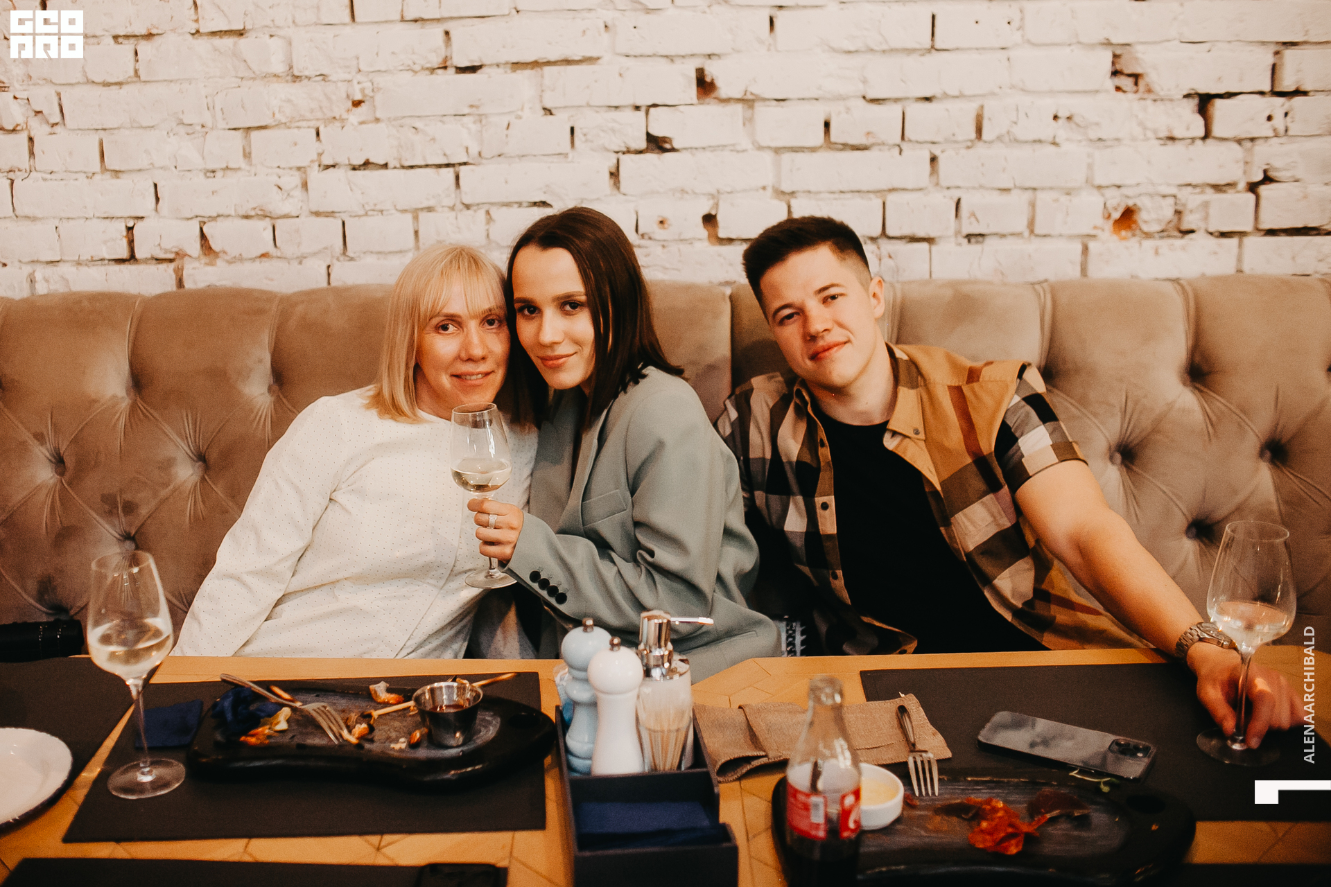 2021-04-02 22-03-40_alenaarchibald_016.JPG