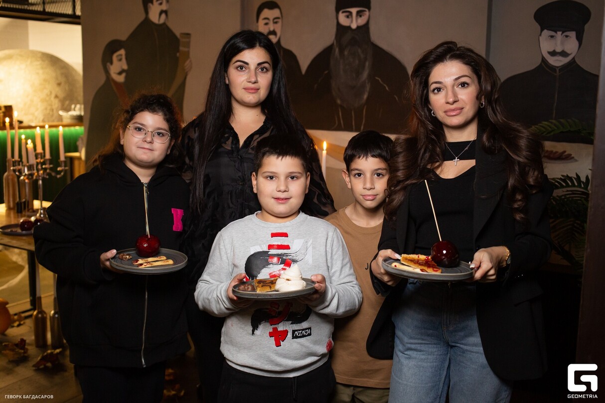 HALLOWEEN в NIKOSI 23