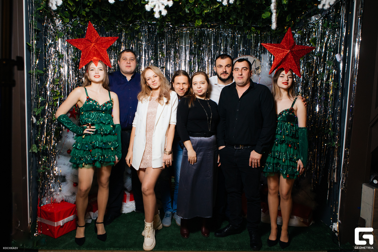 Новогодние корпоративы в "Честном" 27