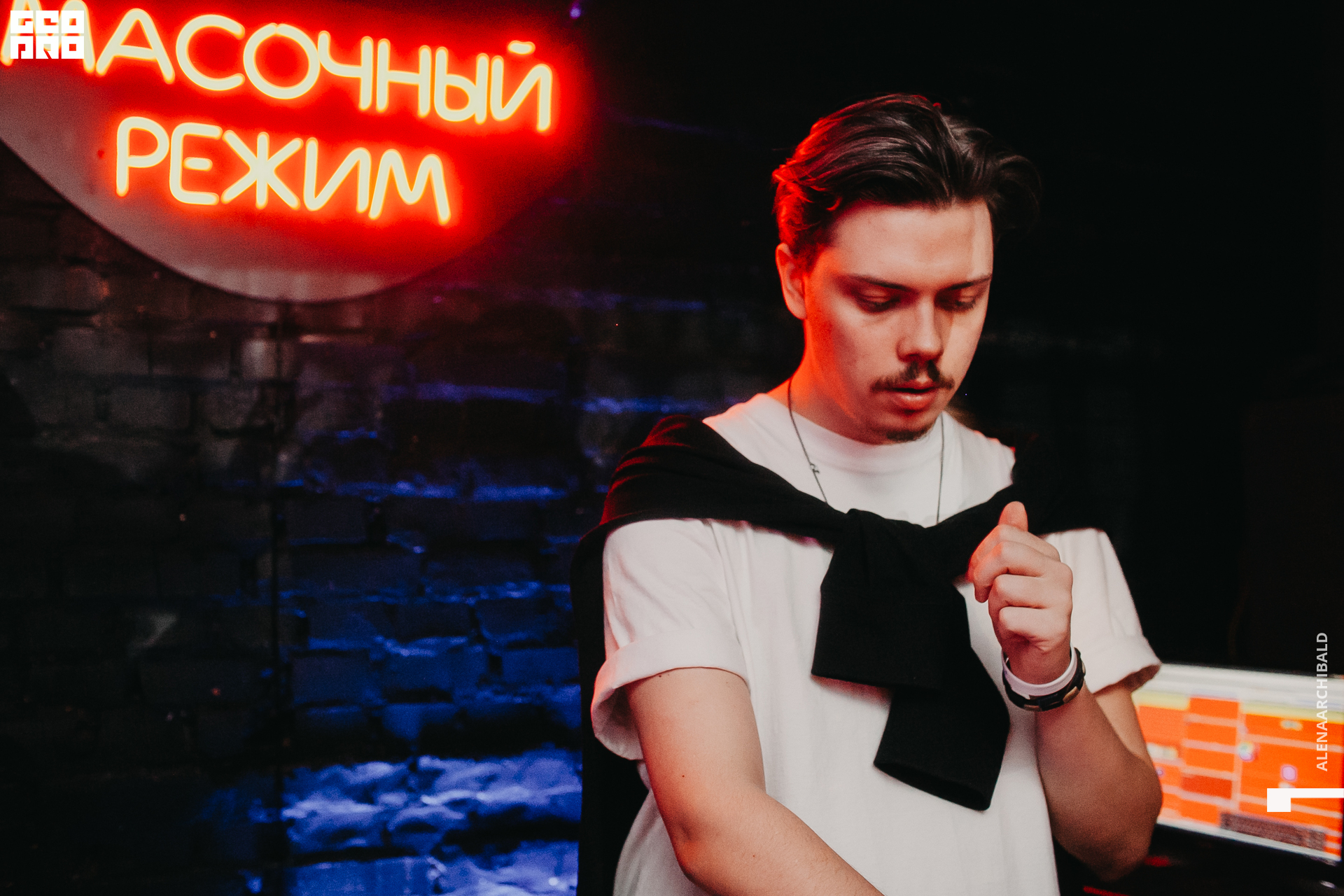 2021-02-07 00-51-45_alenaarchibald_130.JPG