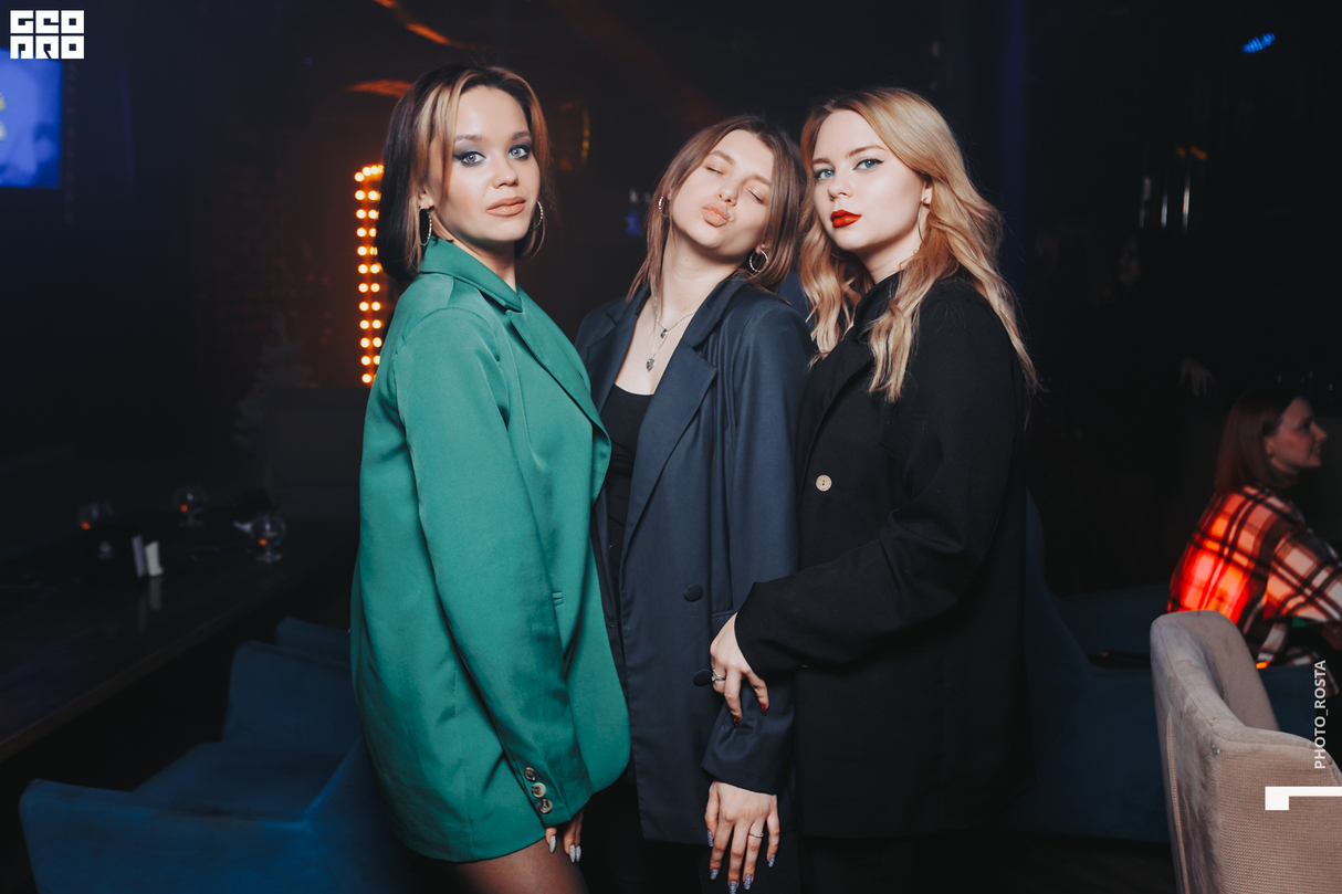 Праздничные выходные в Black House 18