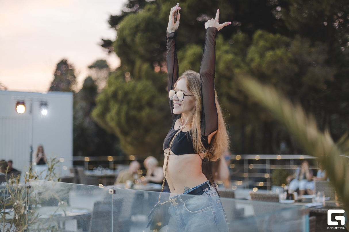 ЛЕТНИЙ ROOFTOP 25