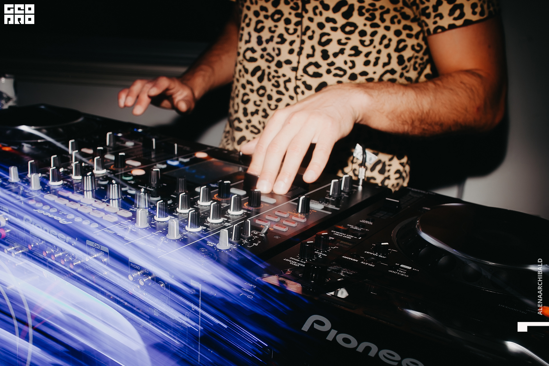 2022-05-21 00-29-50_alenaarchibald018.jpg