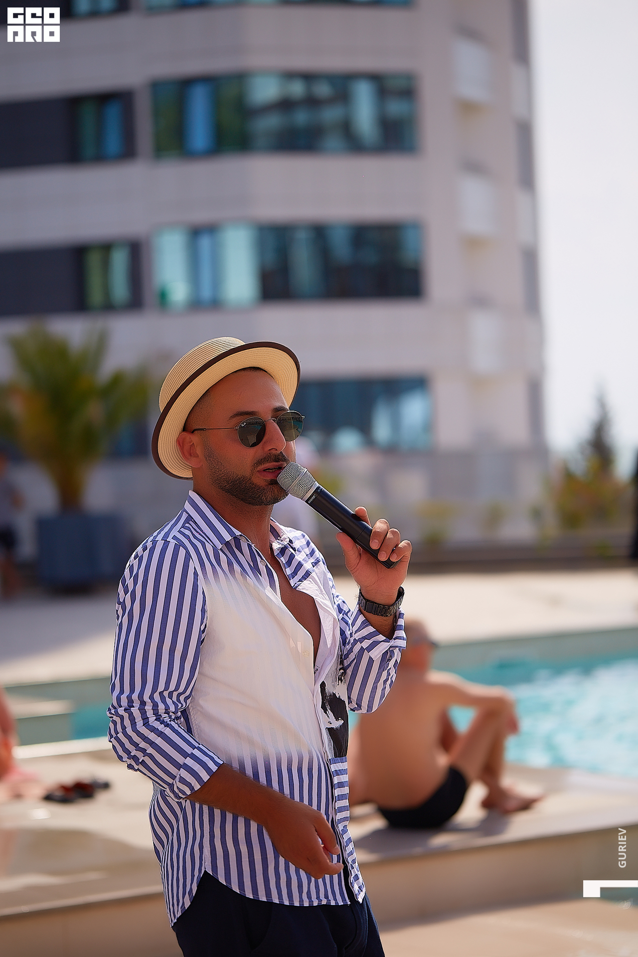 residense opening009.jpg