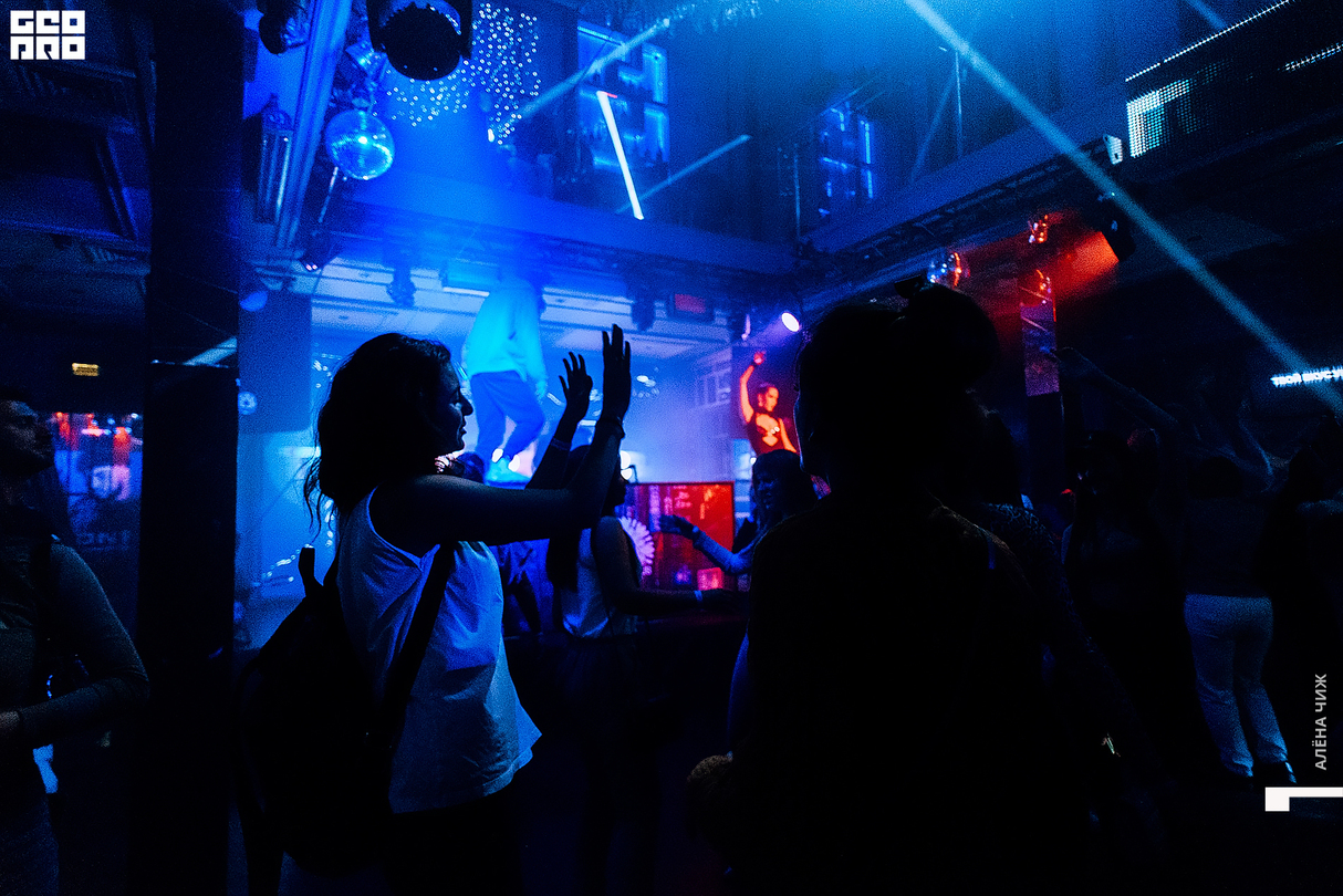 THE TOP CLUB WKND 17