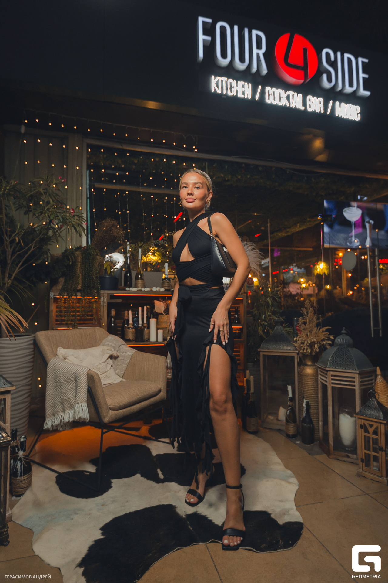 112 Four4side 16.08.jpg