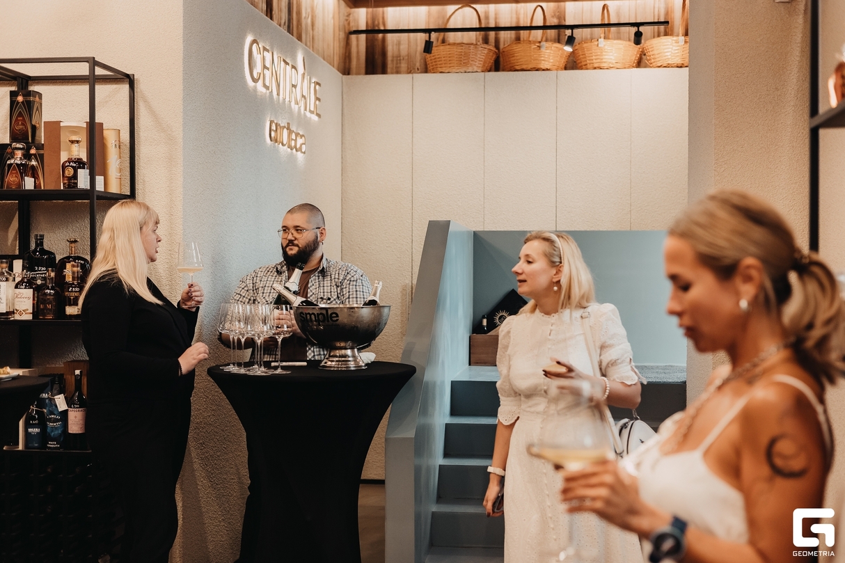 Розыгрыш от Enoteca Centrale 10