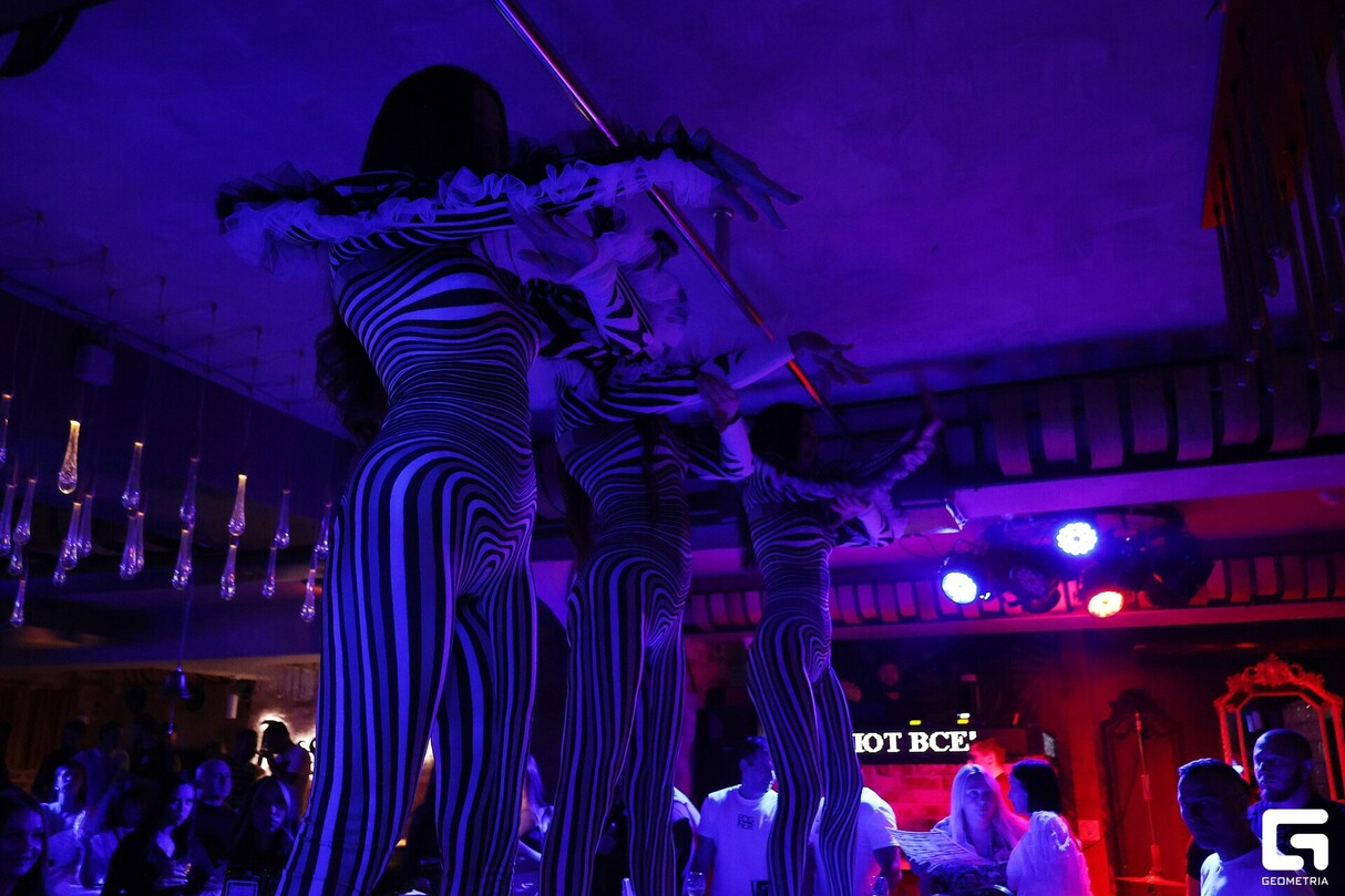 MERCH в BESTUZHEV BAR 18