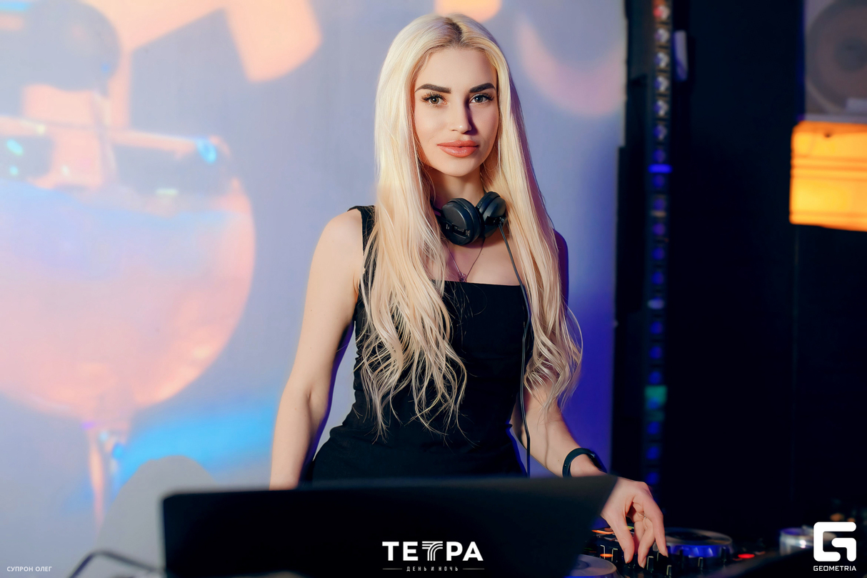 8 МАРТА. DJ GRETTA 12
