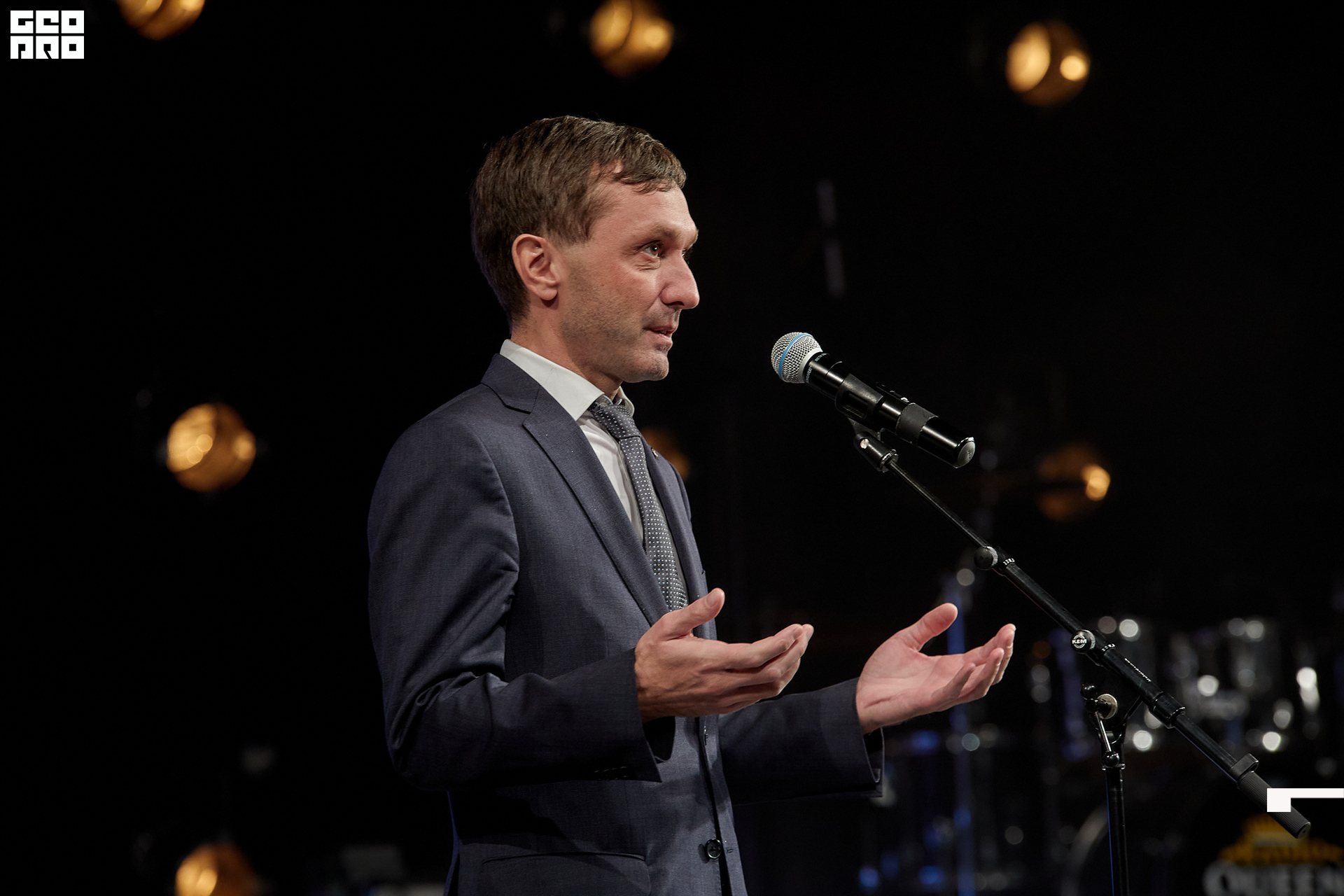 246_21-12-09 ISAEVA KASHIN SHVETS.jpg