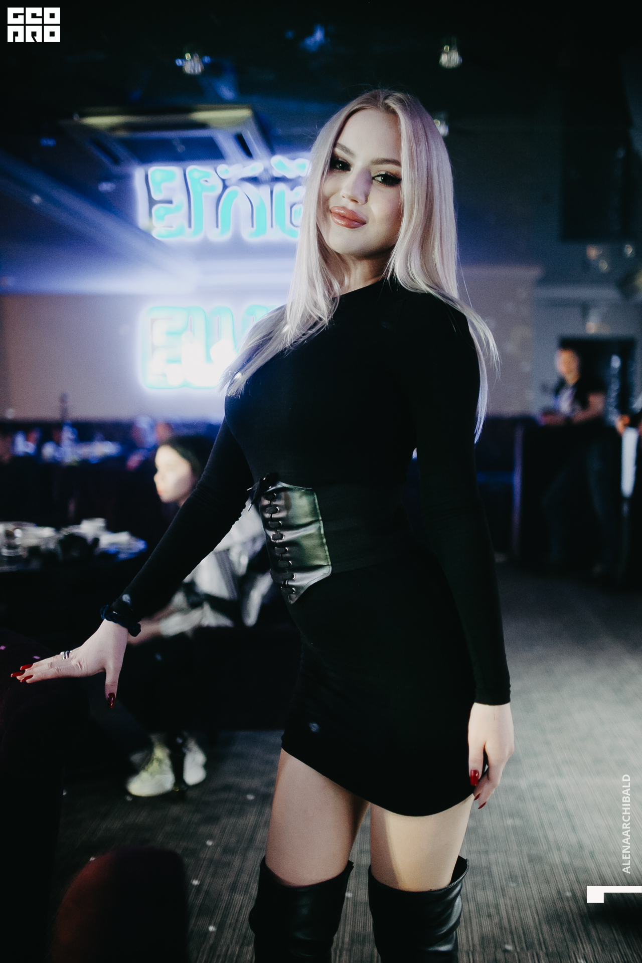 2022-04-03 00-00-25_alenaarchibald031.JPG