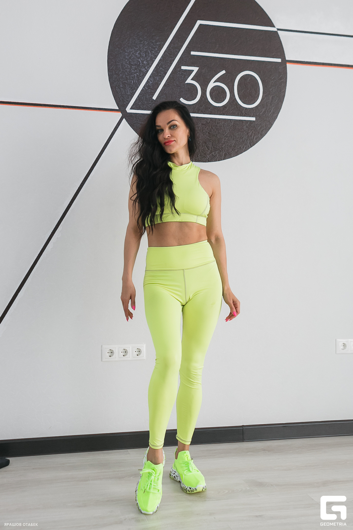 Shopping club в LA FORM 360 23