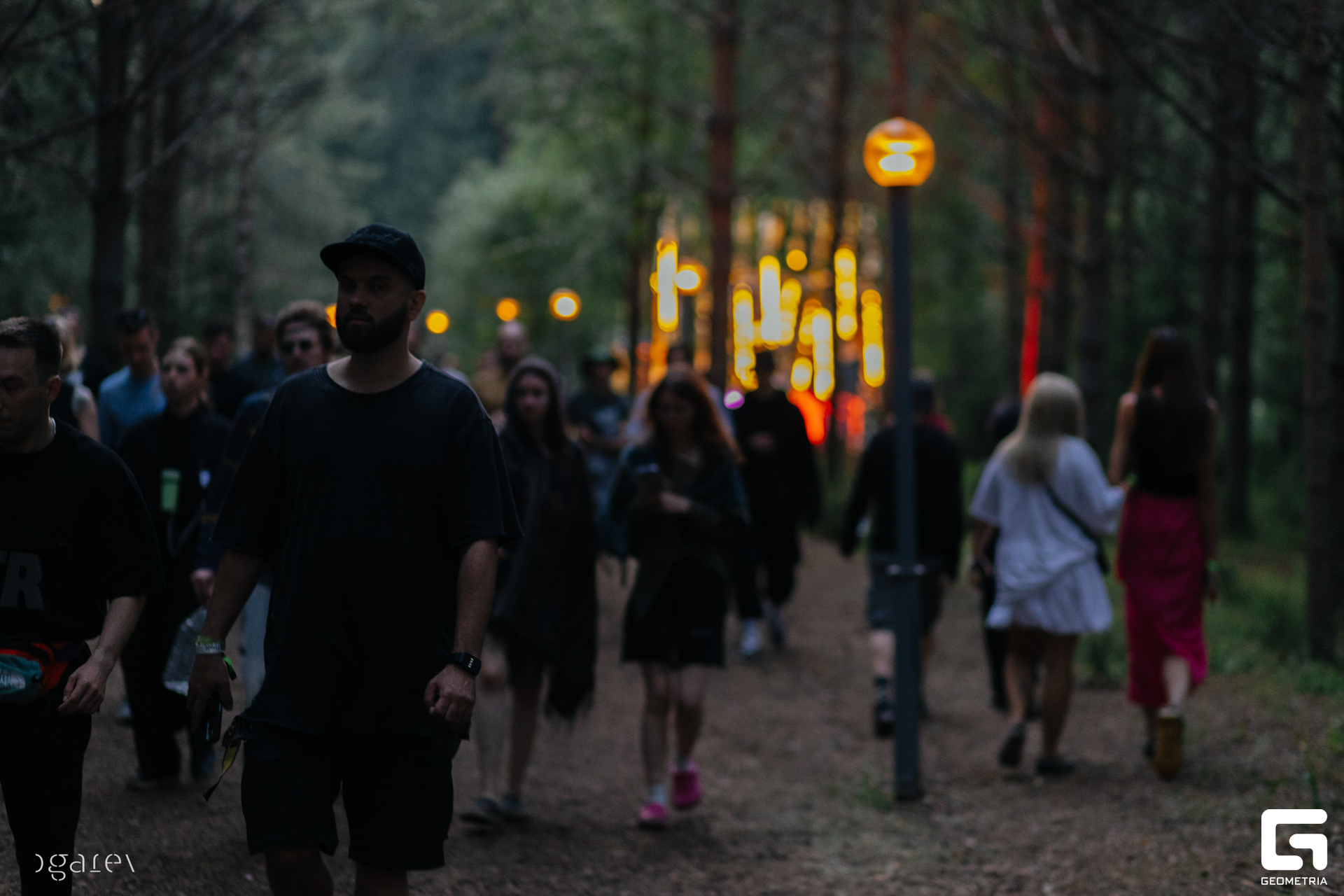 OUTLINE 2024-427-194.jpg