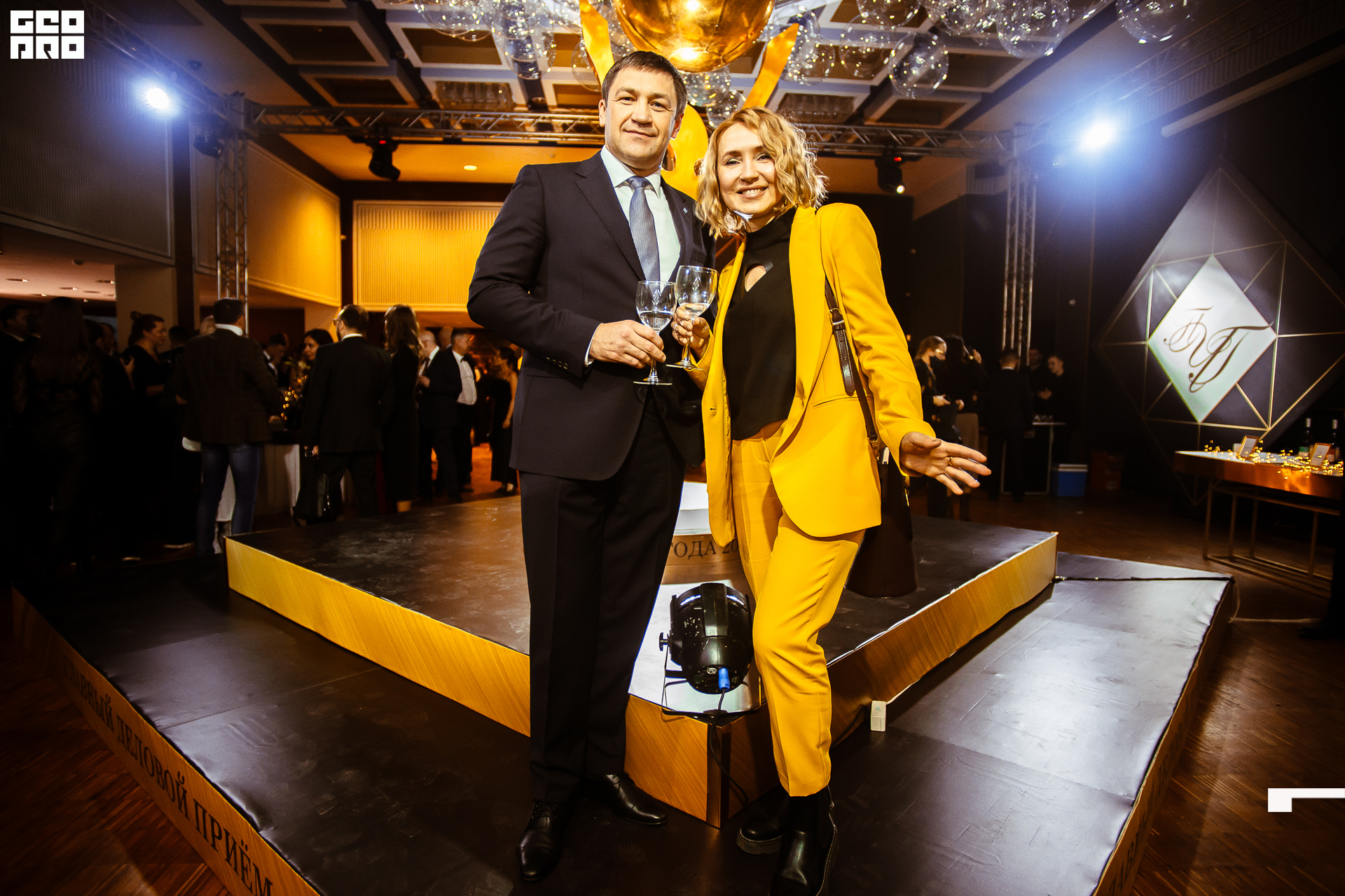 146_21-12-09 ISAEVA KASHIN SHVETS.jpg