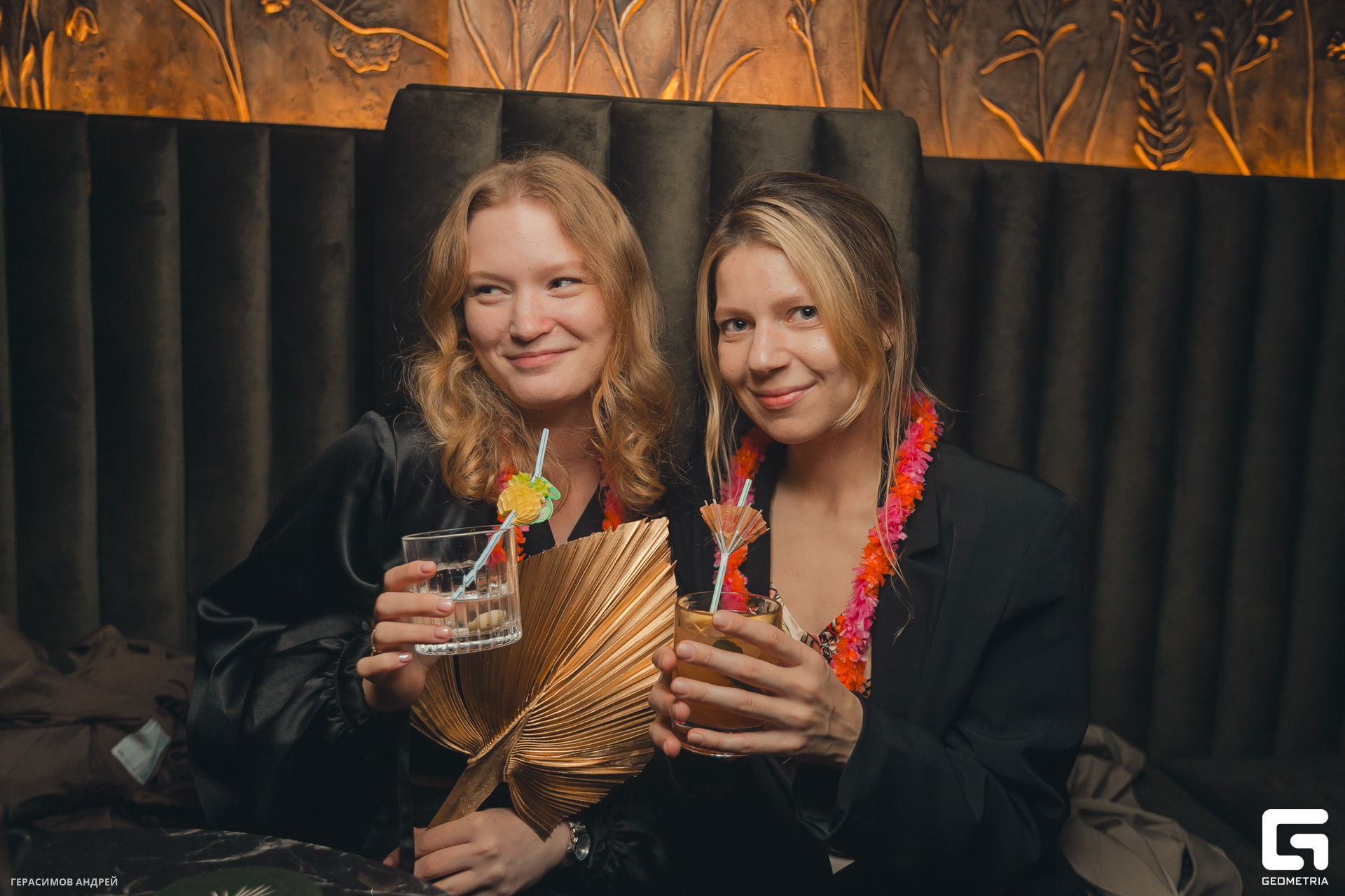 053 Bloom bar 1. 12.jpg