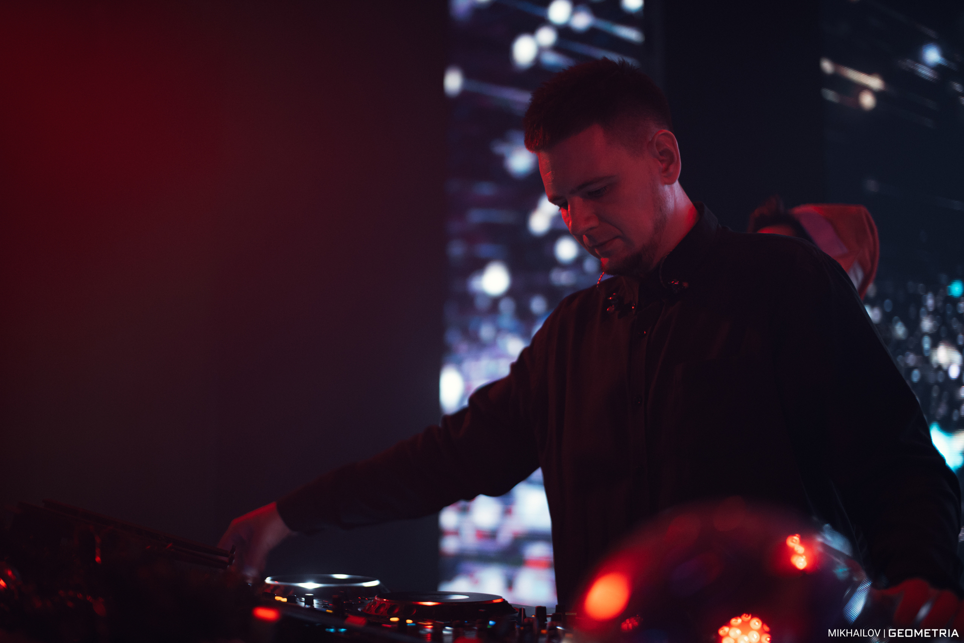 254-010125-5545 Mikhailov-weblogo.jpg