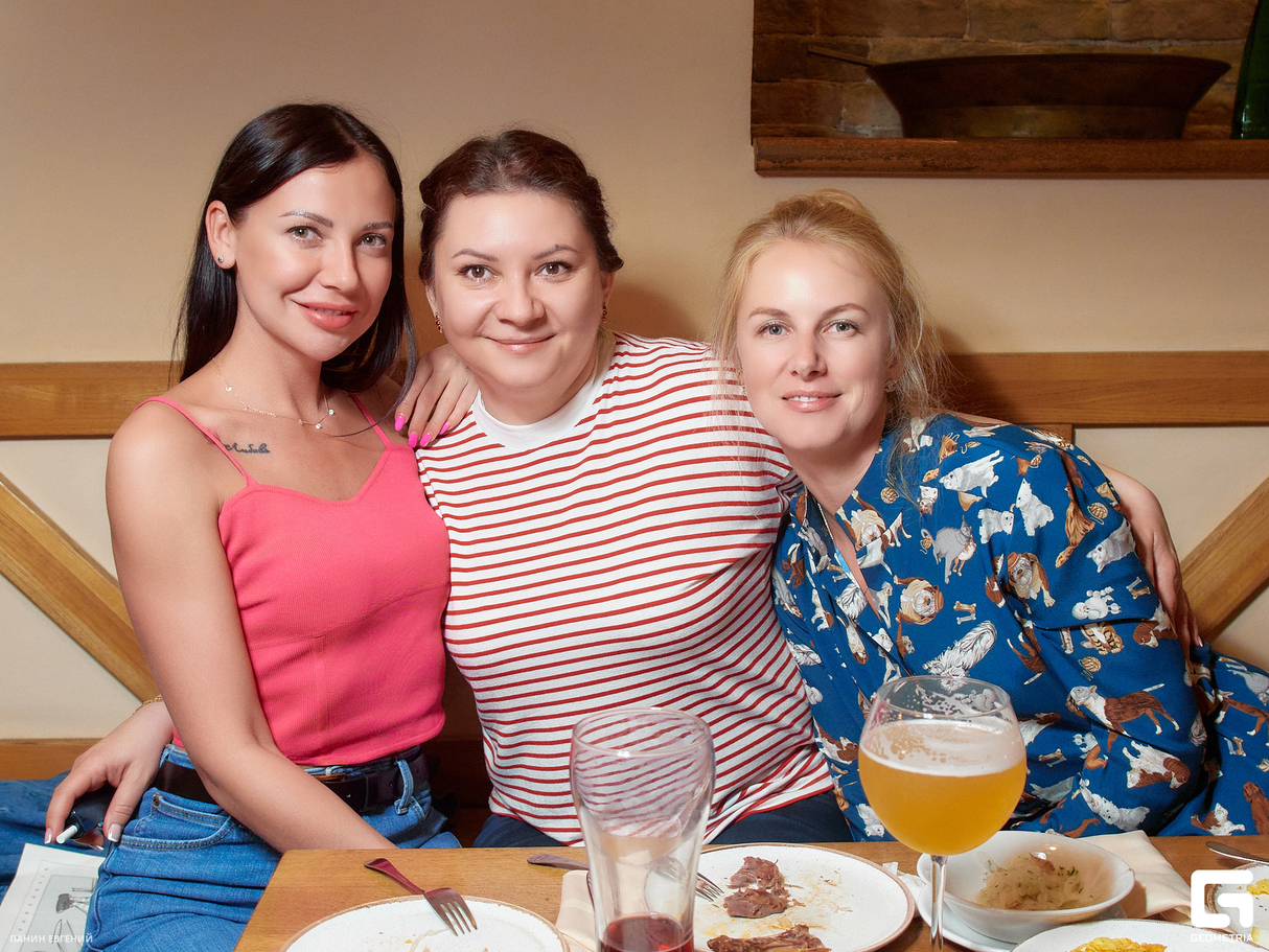 ПРАЗДНИЧНЫЙ БЕСПРЕДЕЛ! день рождение ресторана BIER HAUS 22 года 16