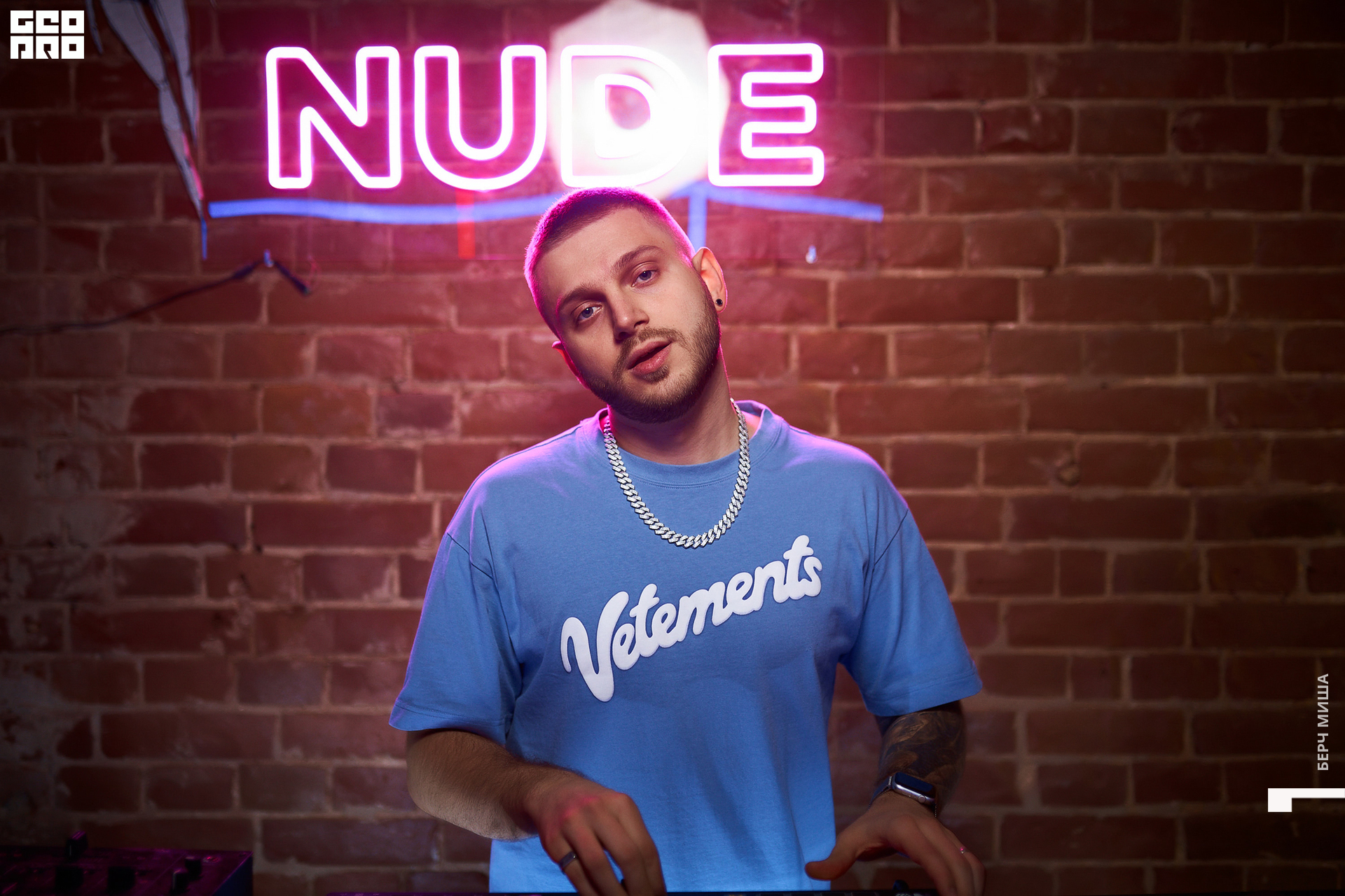 @misha.byorch 0070.jpg