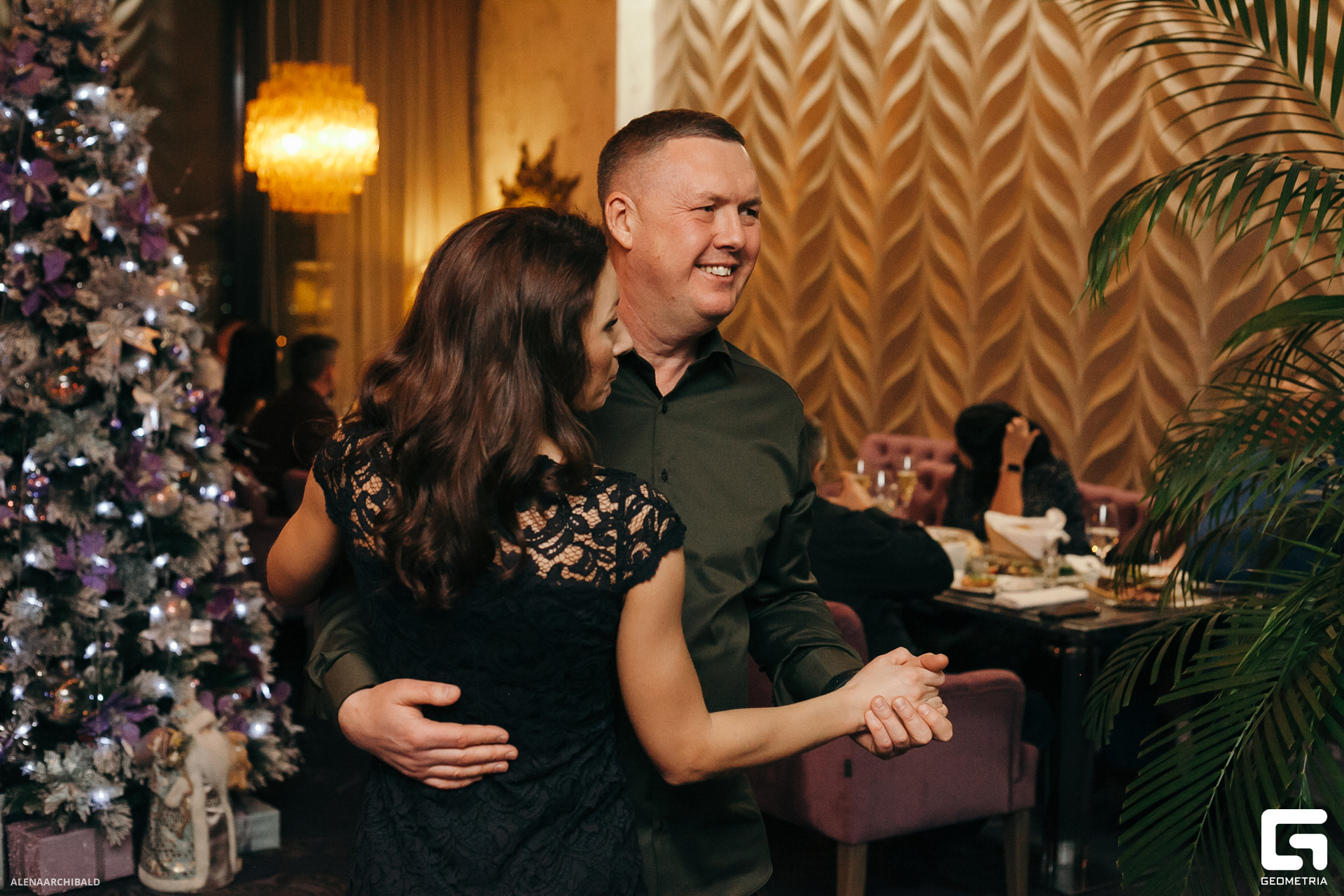 2023-12-22 19-30-57_alenaarchibald033.JPG