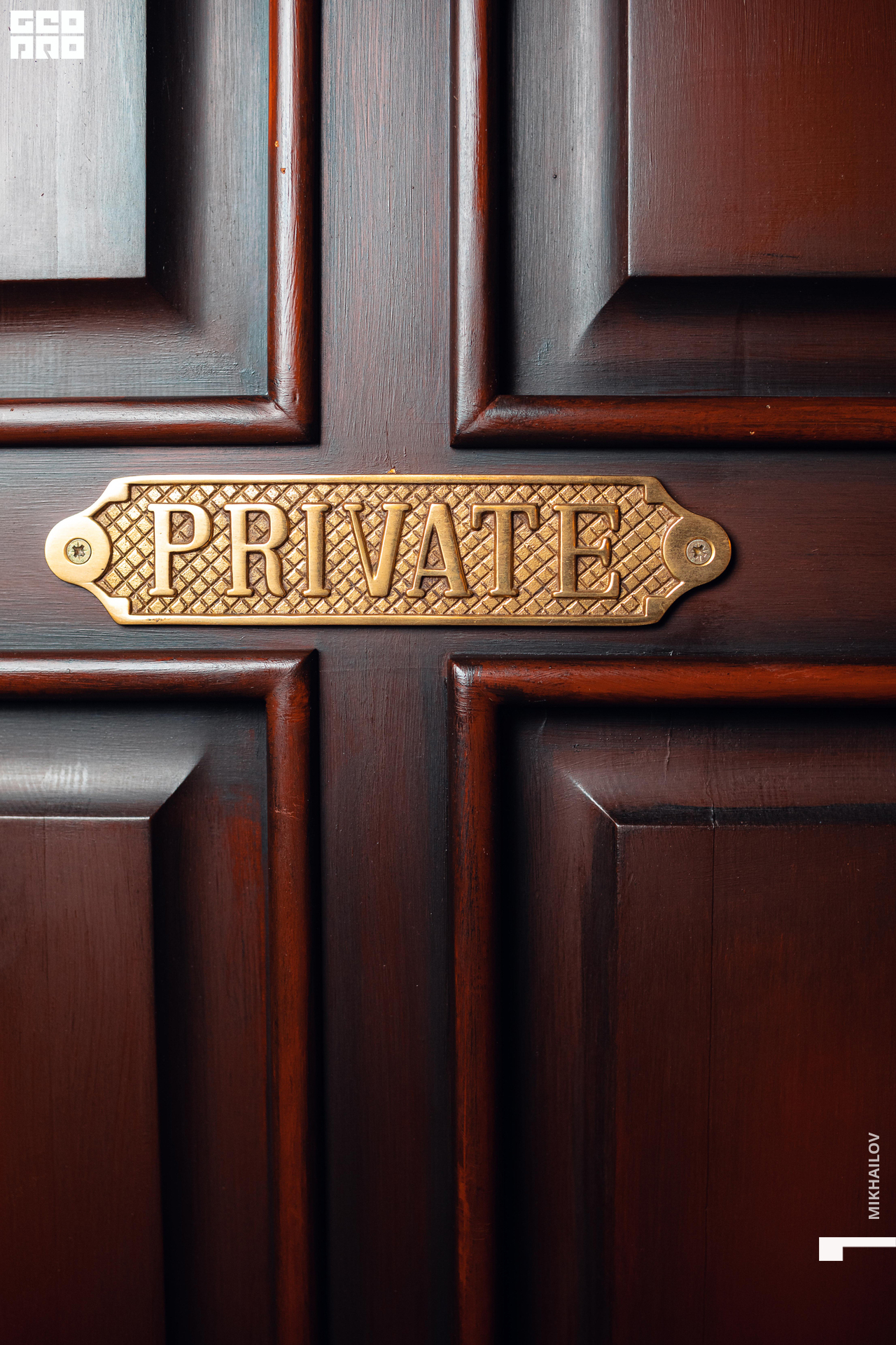 029-08-03-2021-20-32-Джеймс - Михайлов - 2560.jpg