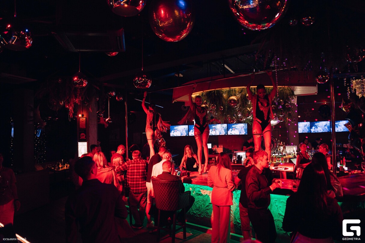 ПЯТНИЦА В BESTUZHEV BAR 16