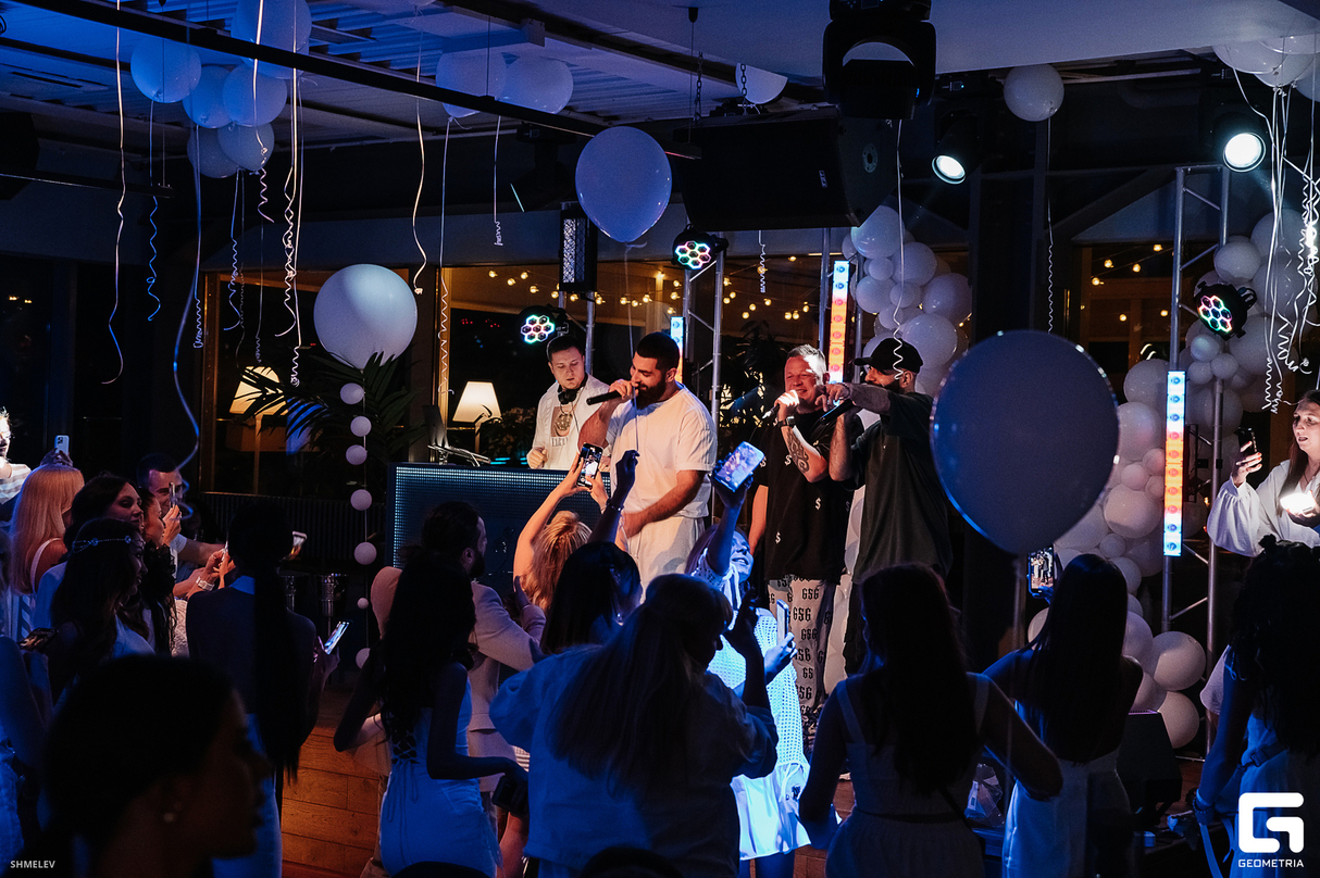 White Party! 23