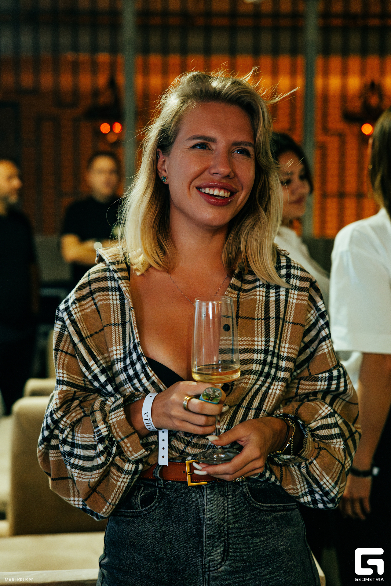 MARI6797-Улучшено-Ум. шума.jpg