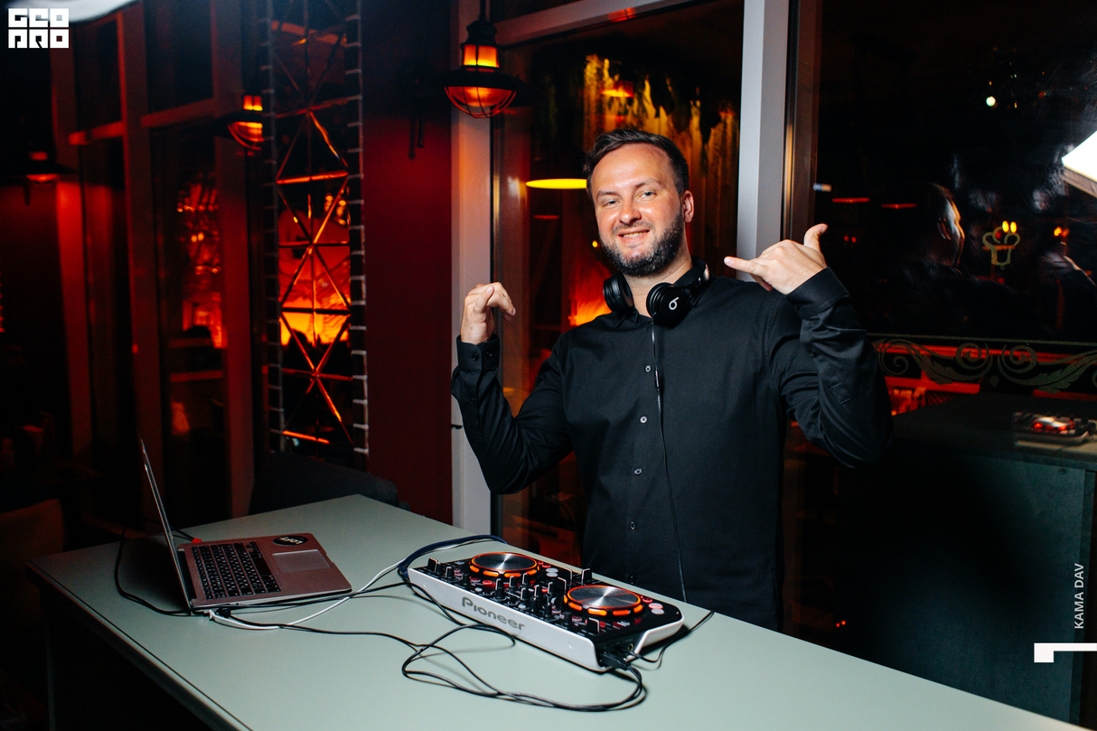 Saturday party 13