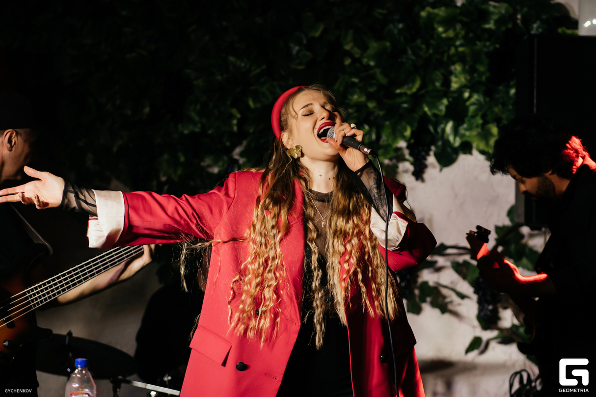 SANTA LUCIA band в ГАМАРДЖОБА 9