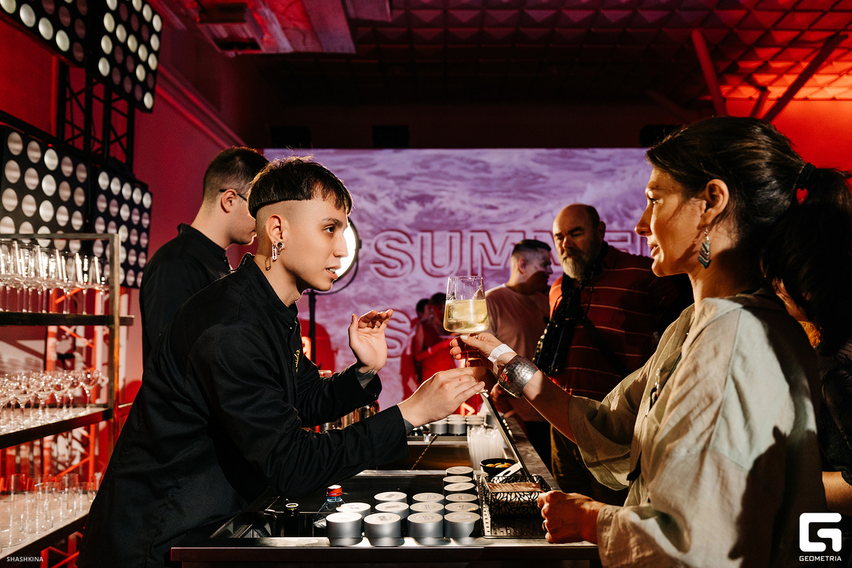 SUMMER SUMMIT 19