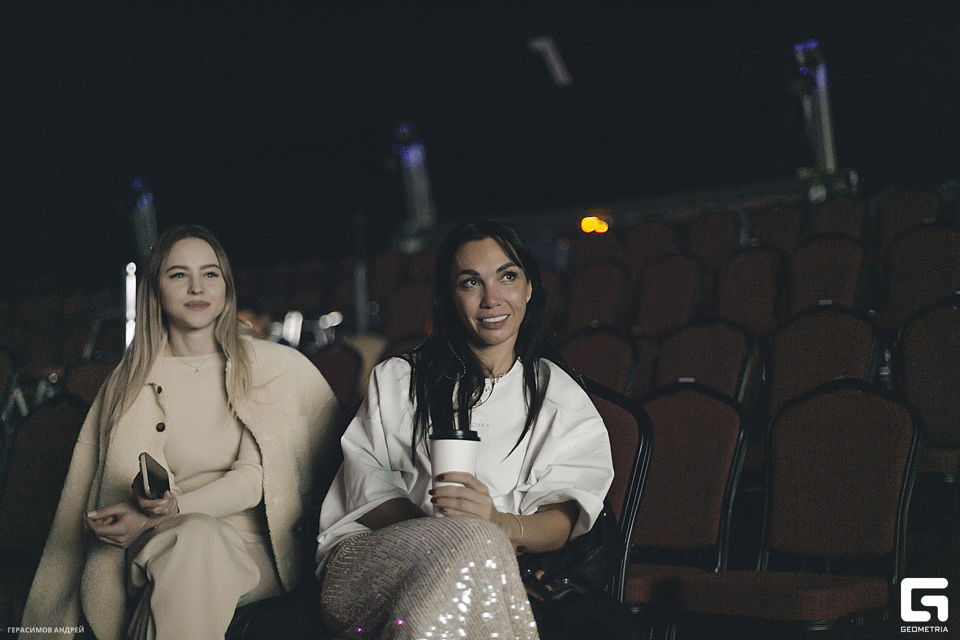 221 Red Arena 8. 02.jpg