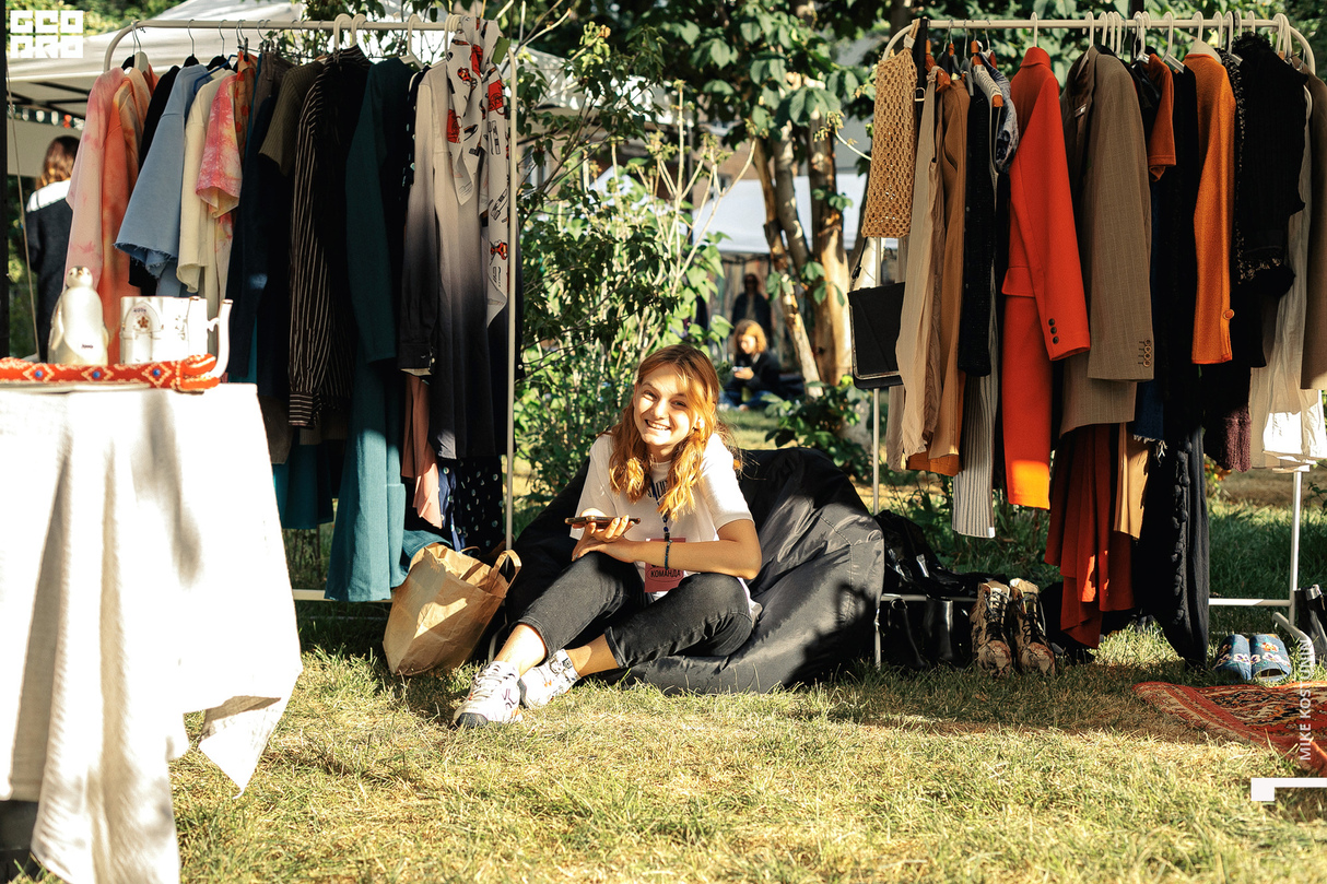 Salut! Big garage sale 14