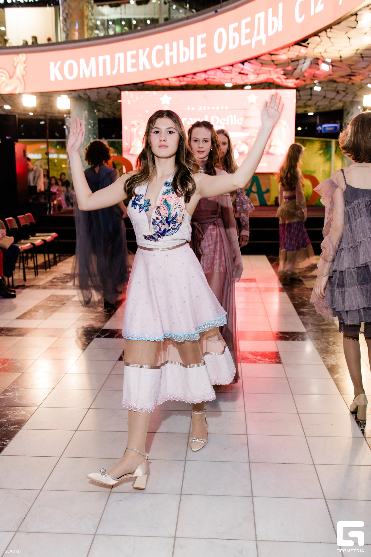 Показ модельного агентства LITTLE STEPS 11