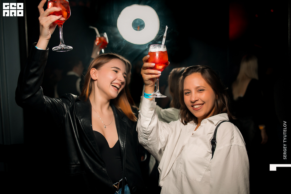 THE TOP CLUB WKND 15