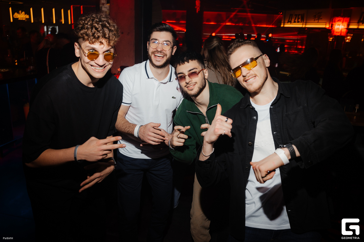 Пятница в BLA BLA BAR 25