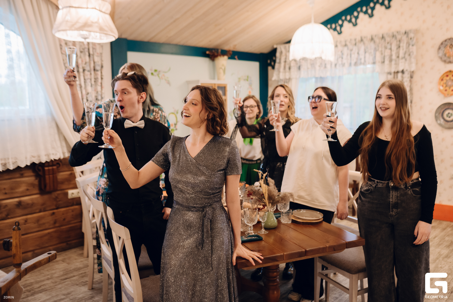 085-17-27-17-20-05-25- Zorin.jpg