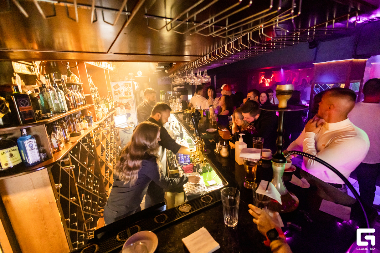 Saturday party 24