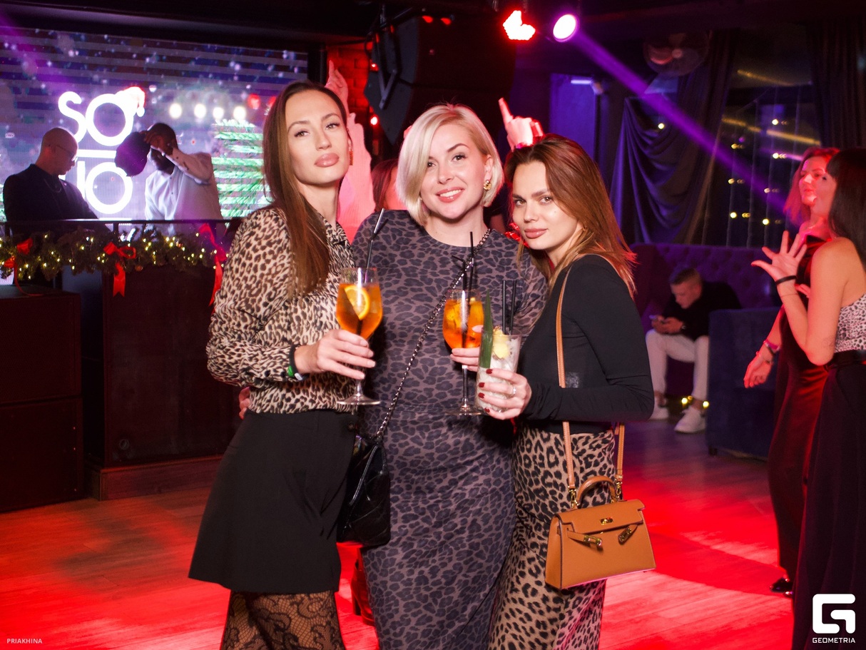 Friday party 14