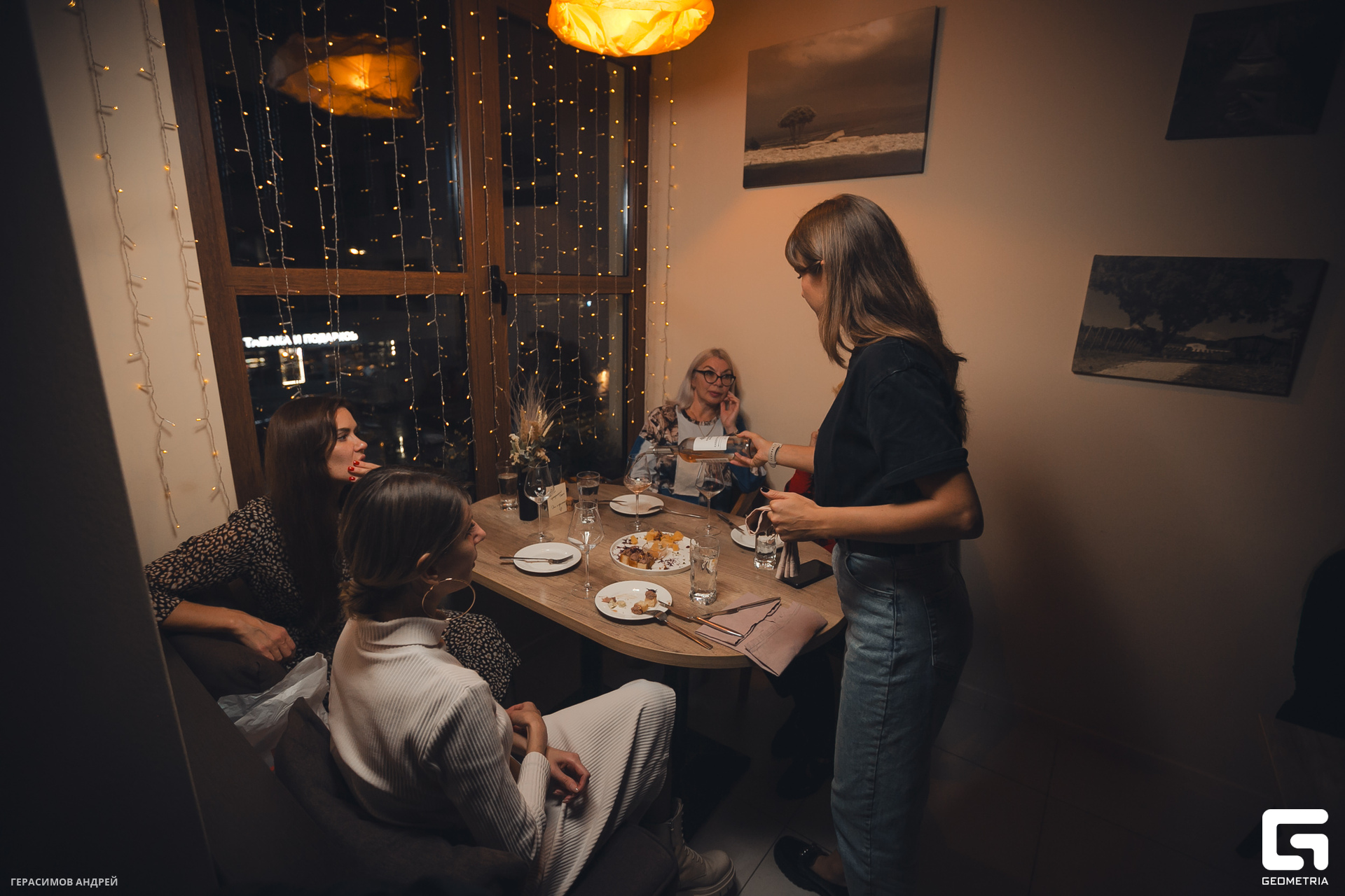 087  Wine station 16.11.jpg