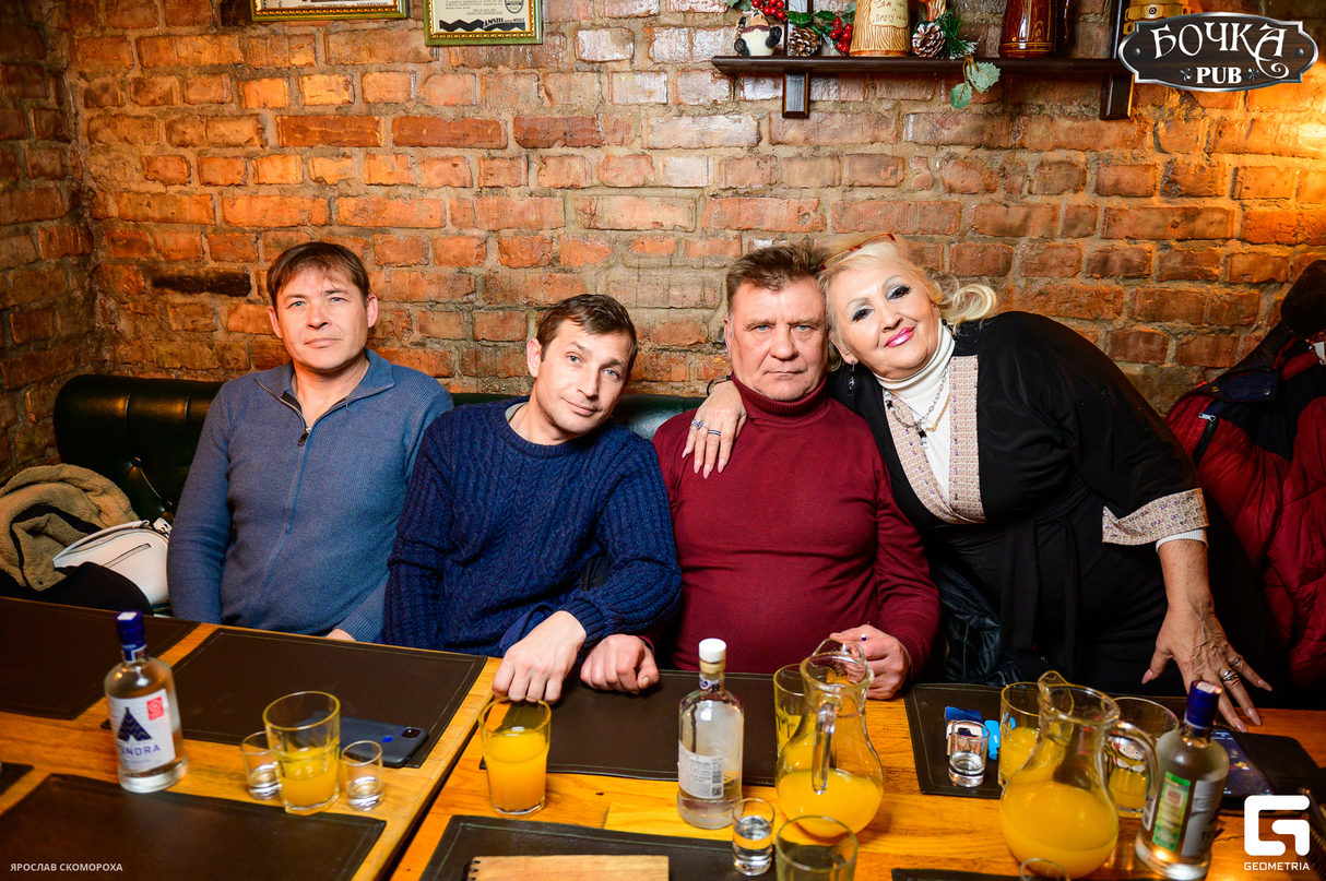 Пятница в PUB Бочка 24