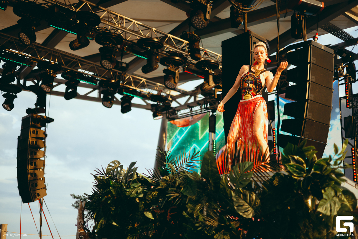 AFRICA PARTY in MRIYA 11