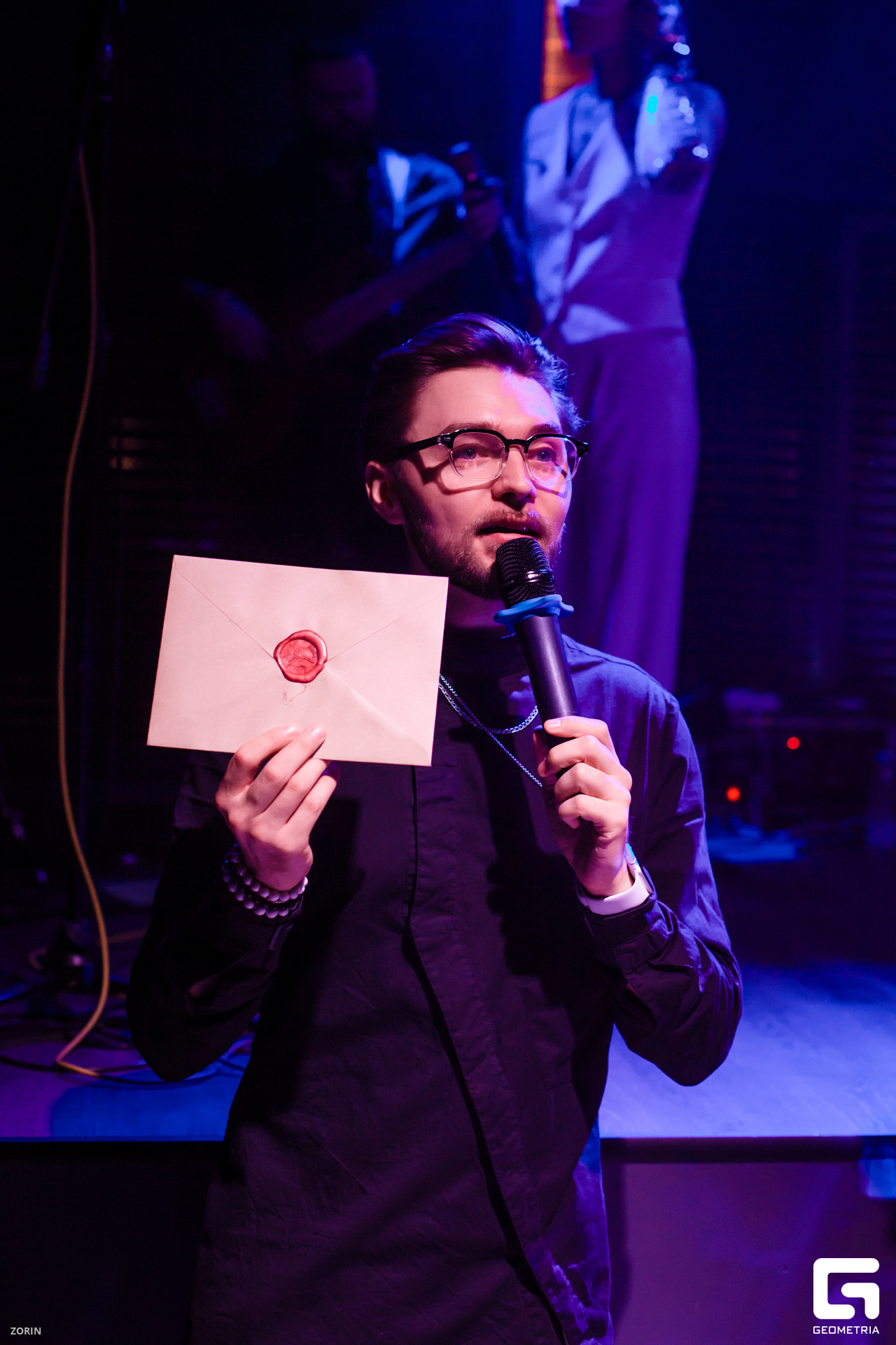 160-00-25-13-01-01-25- Zorin.jpg